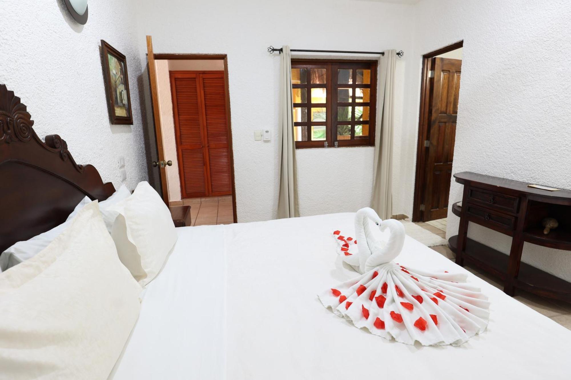 Hotel Bosque Caribe, 5Th Av. Zone 신데 델 카르멘 외부 사진