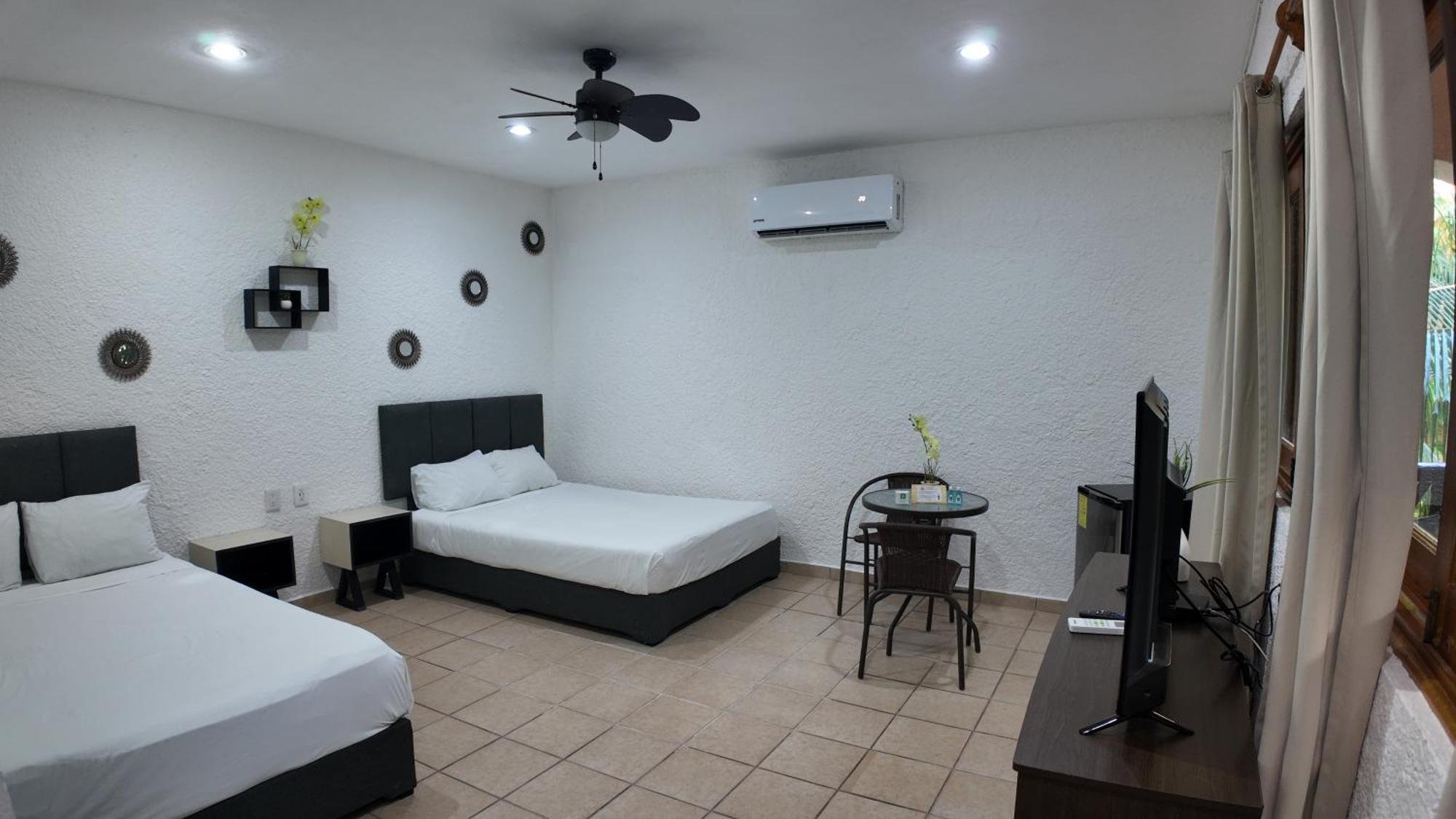 Hotel Bosque Caribe, 5Th Av. Zone 신데 델 카르멘 외부 사진