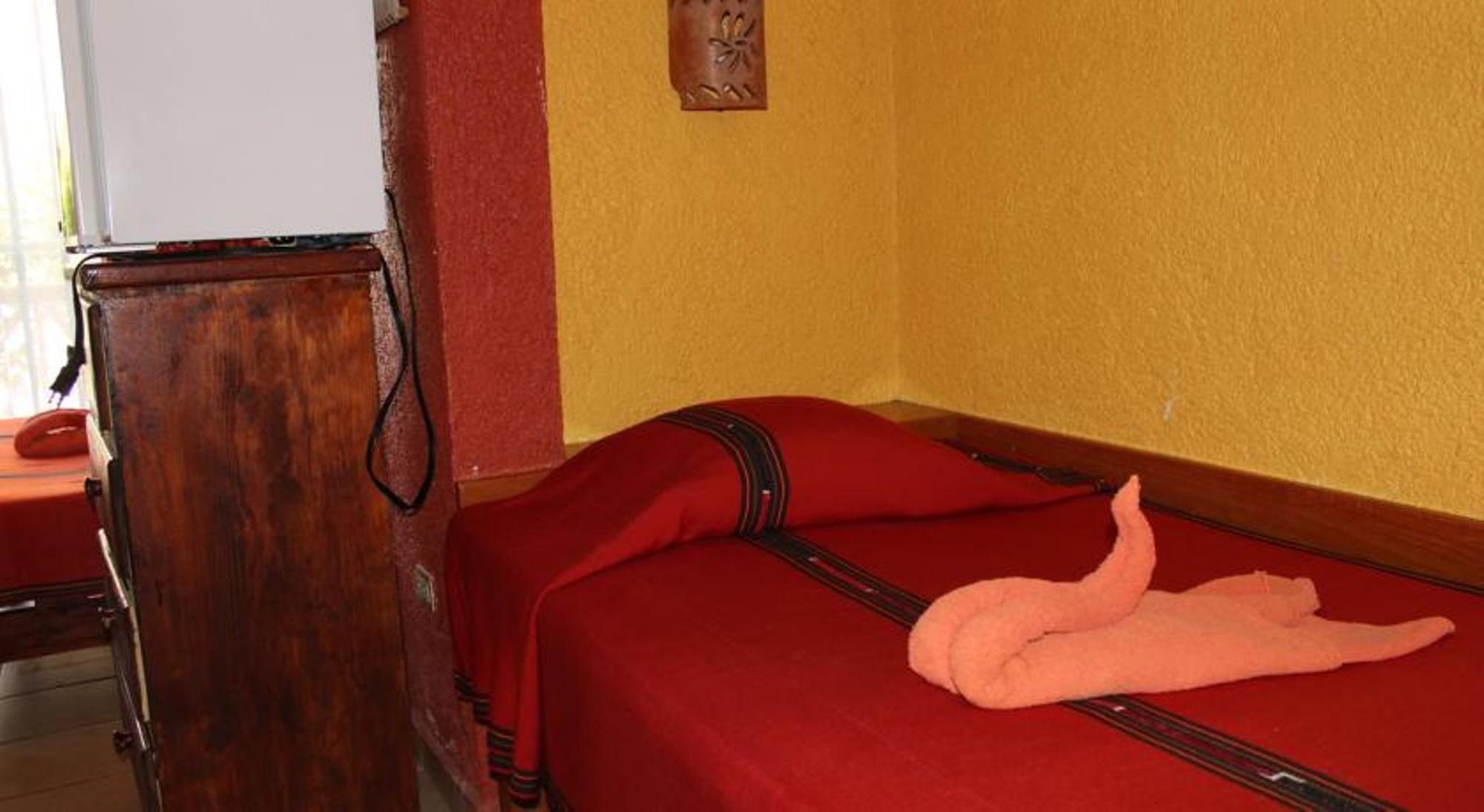 Hotel Bosque Caribe, 5Th Av. Zone 신데 델 카르멘 외부 사진